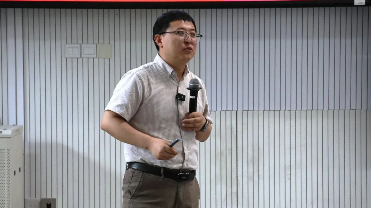 训练营演示配图,复用既有教学现场照片